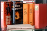 Buch: Ehen im roten Sturm